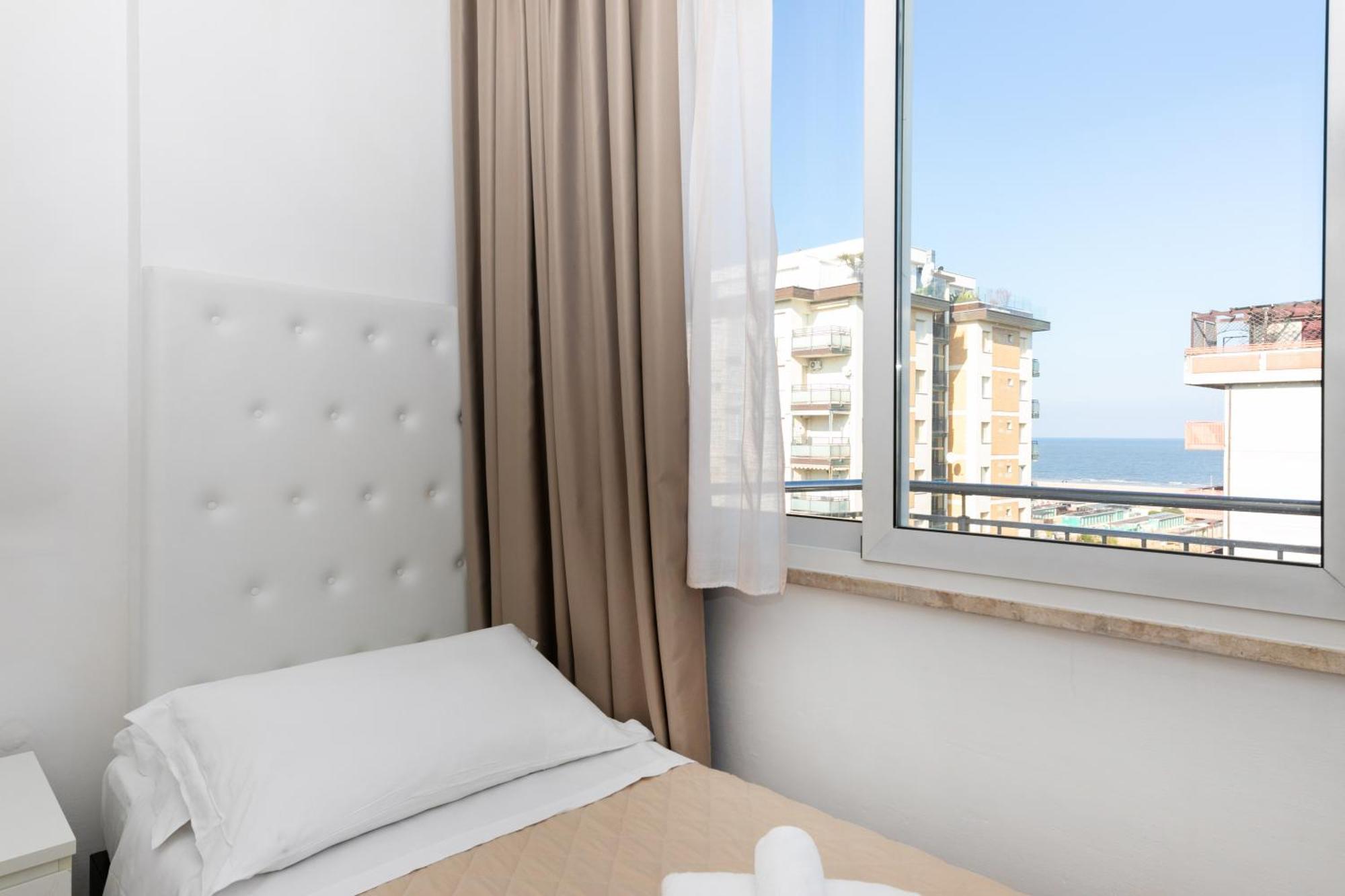 Hotel La Perla Ріміні Екстер'єр фото