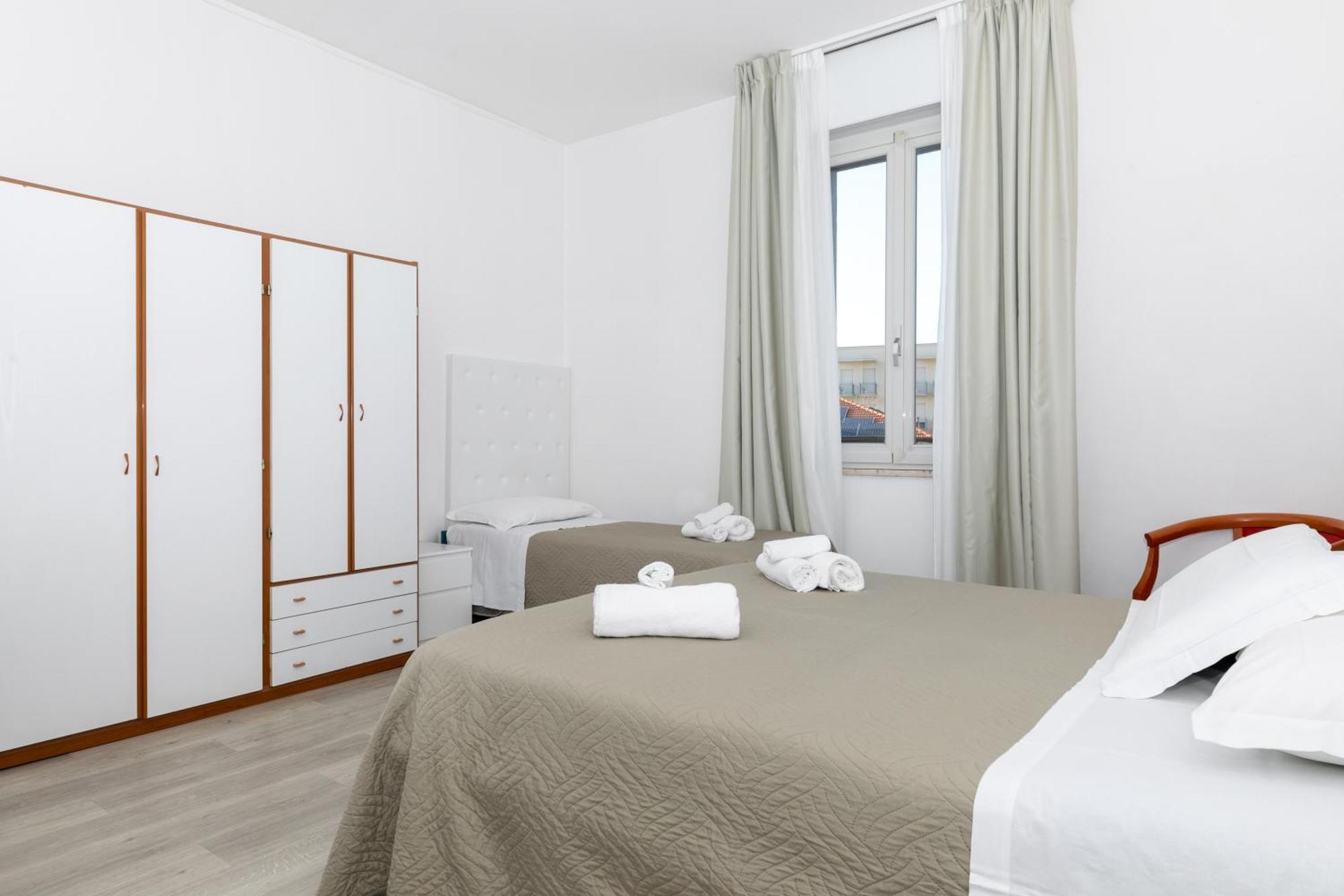 Hotel La Perla Ріміні Екстер'єр фото